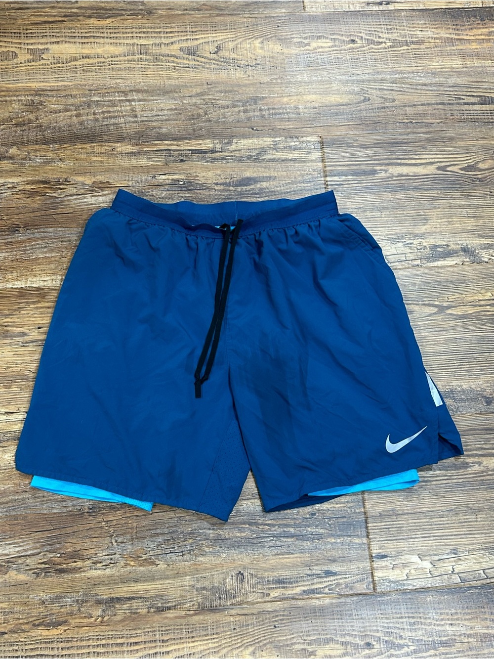 Nike Men’s Navy Blue Dri- FIT Stride 2in1 Athletic Shorts with Light Blue Liner